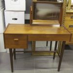 708 5395 DRESSING TABLE